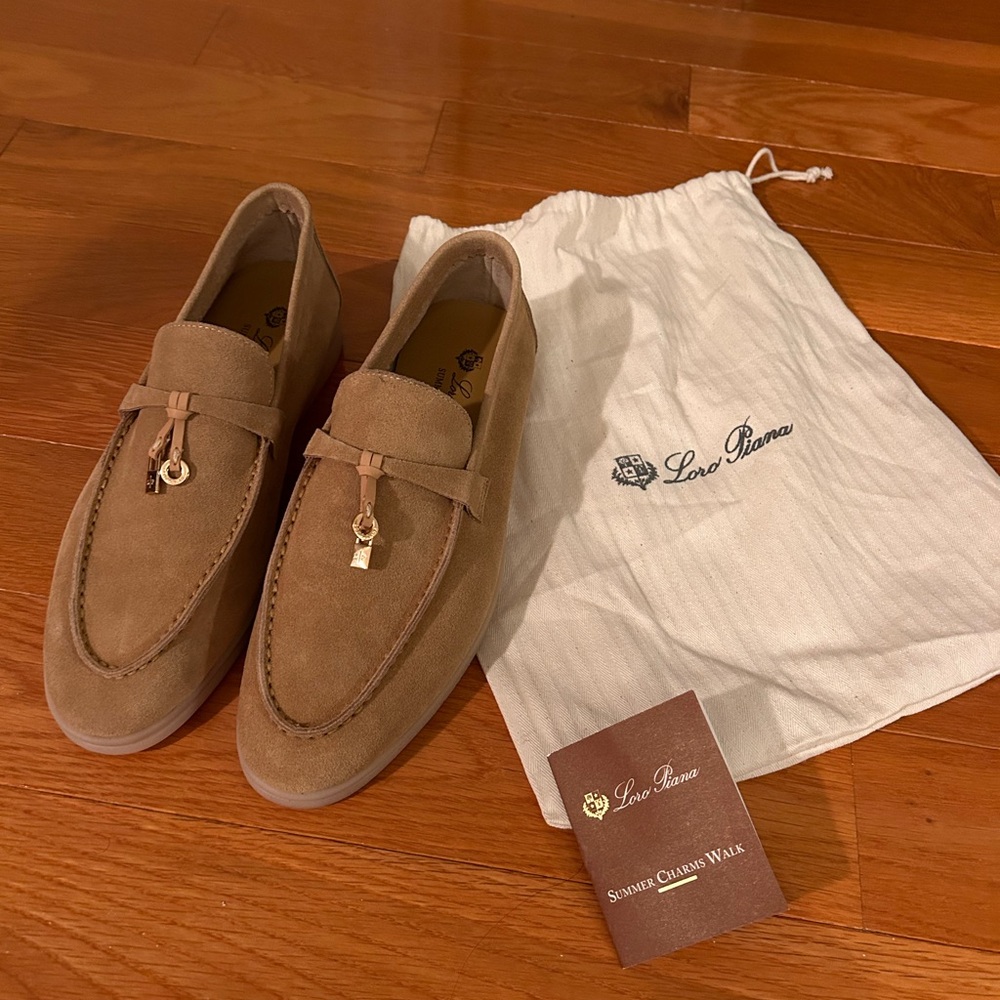 LORO PIANA SUMMER WALK